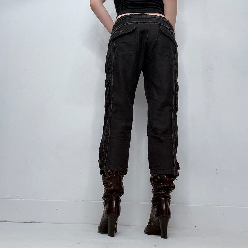 Grunge gothic cropped lace details trousers