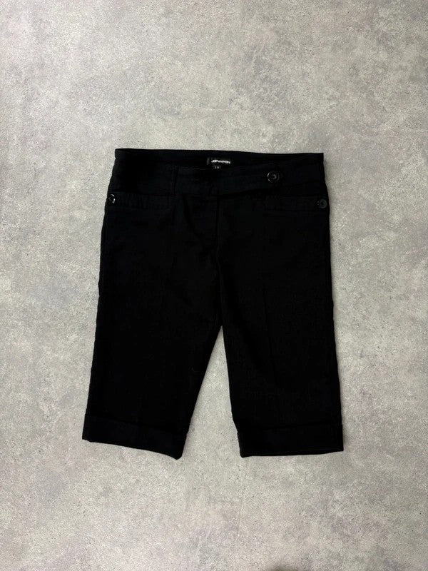 black cropped capri pants