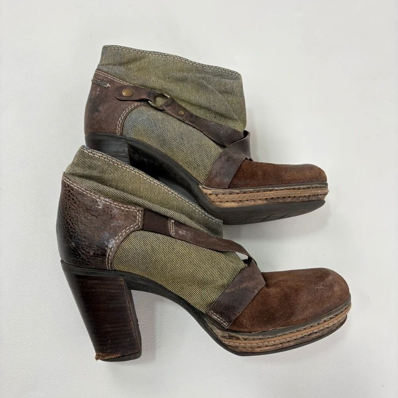 Diesel khaki leather buckle heeled boots