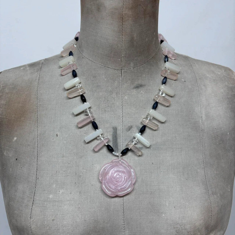Resin crystal flower necklace