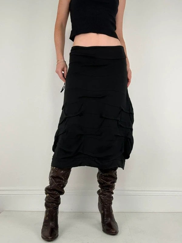 Black pleated structured puff skirt