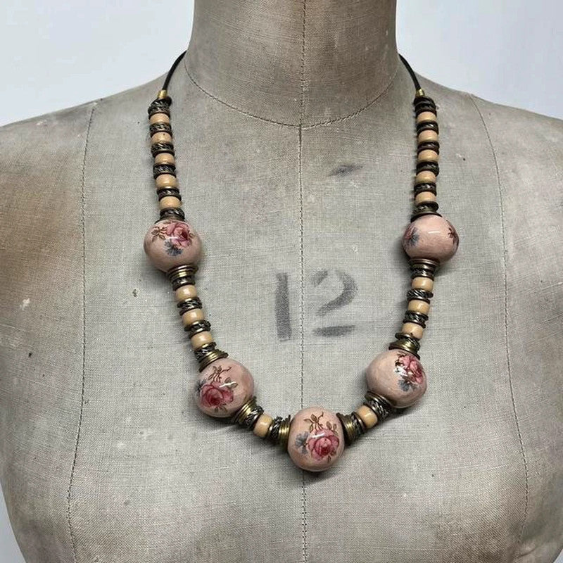 Chunky beaded boho rose necklace