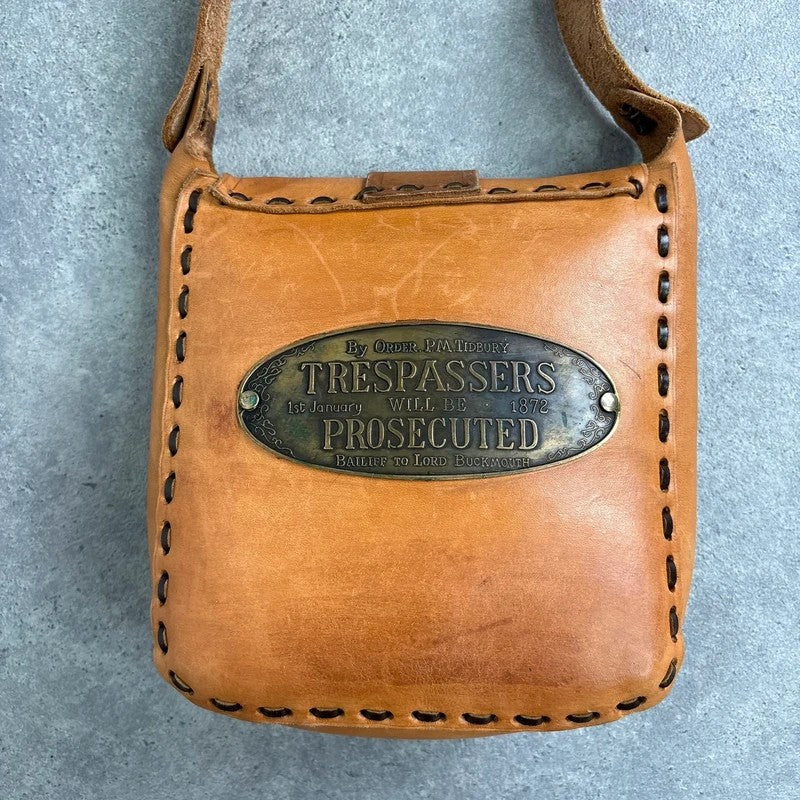 Tan cargo buckle western shoulder bag