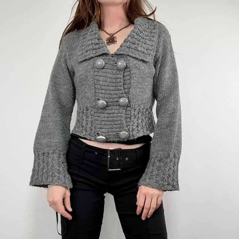 Grey cropped knitted cardigan