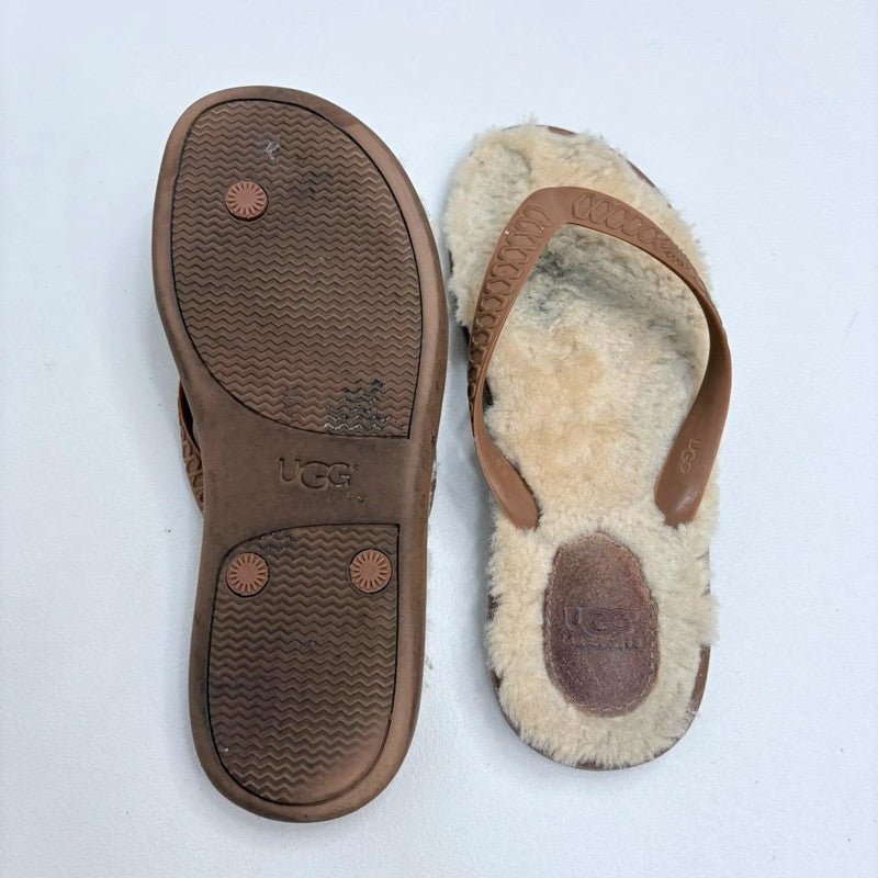 sheepskin leather UGGS flipflops