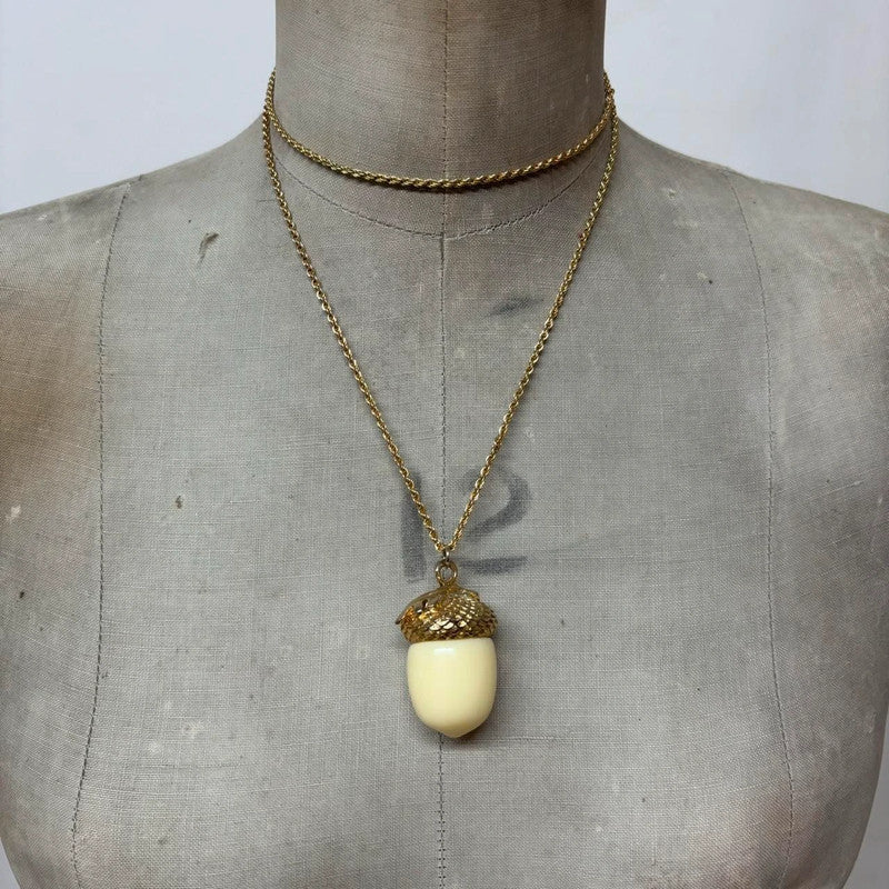 gold chunky charm necklace