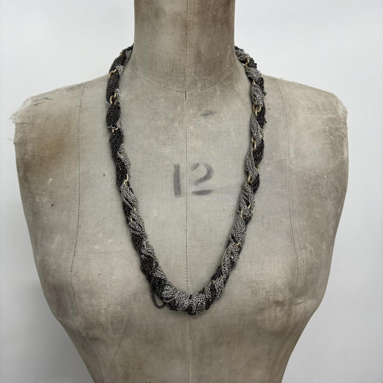 Twist metal silver necklace