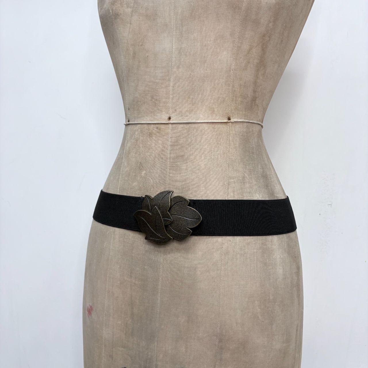 Black stretch metal buckle belt