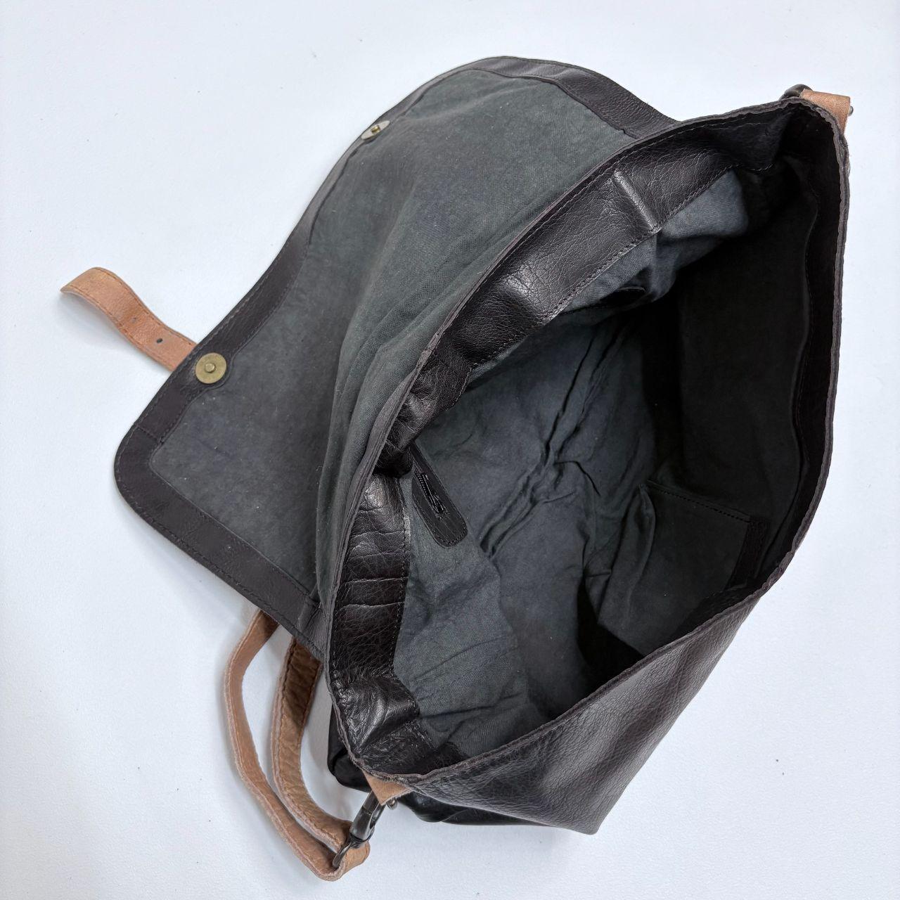 Black buckle leather bag