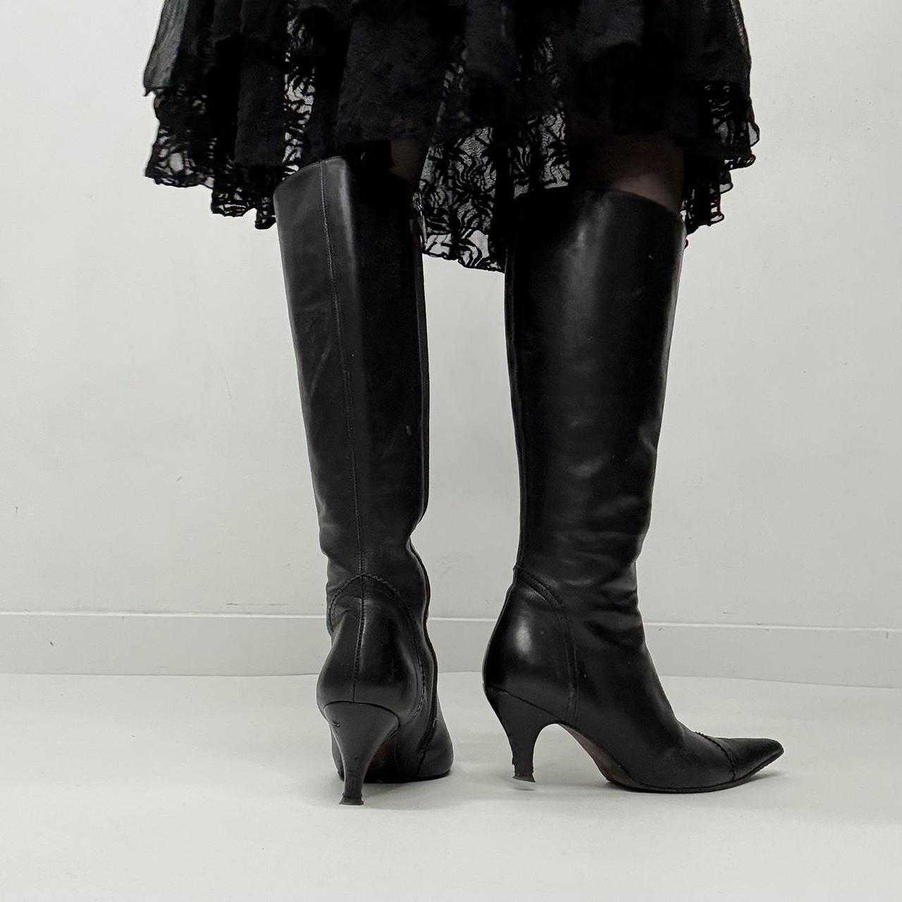 Black kitten heel boots