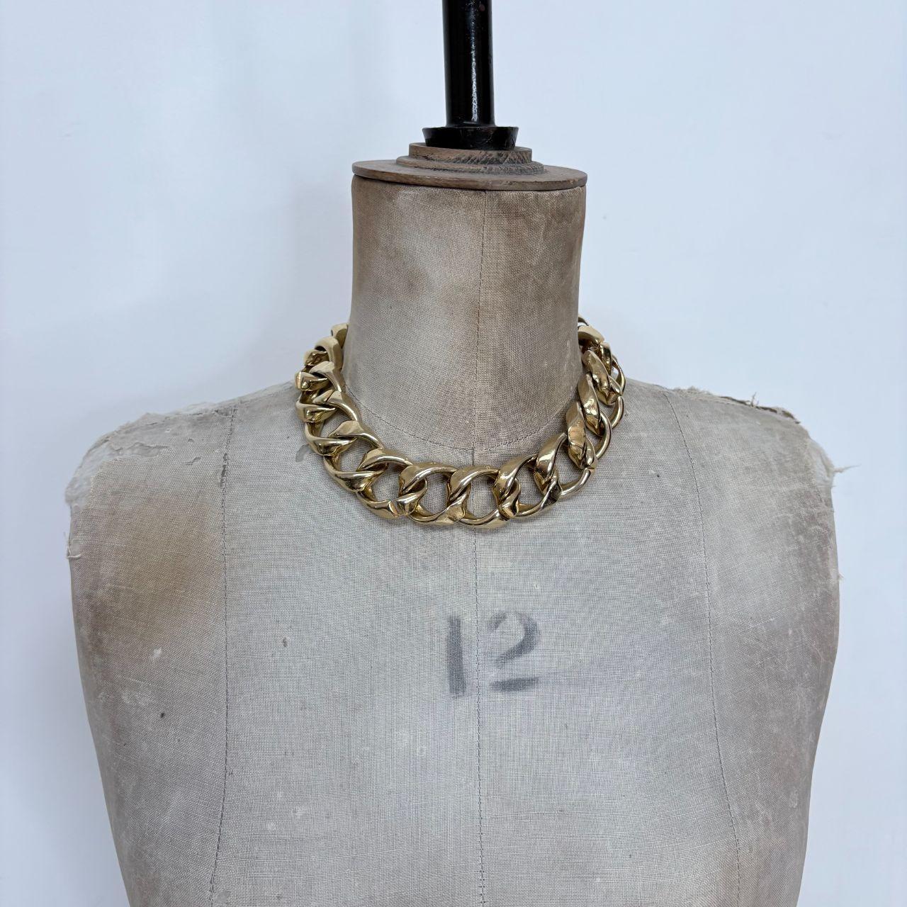 Oversized chunky gold chain necklace