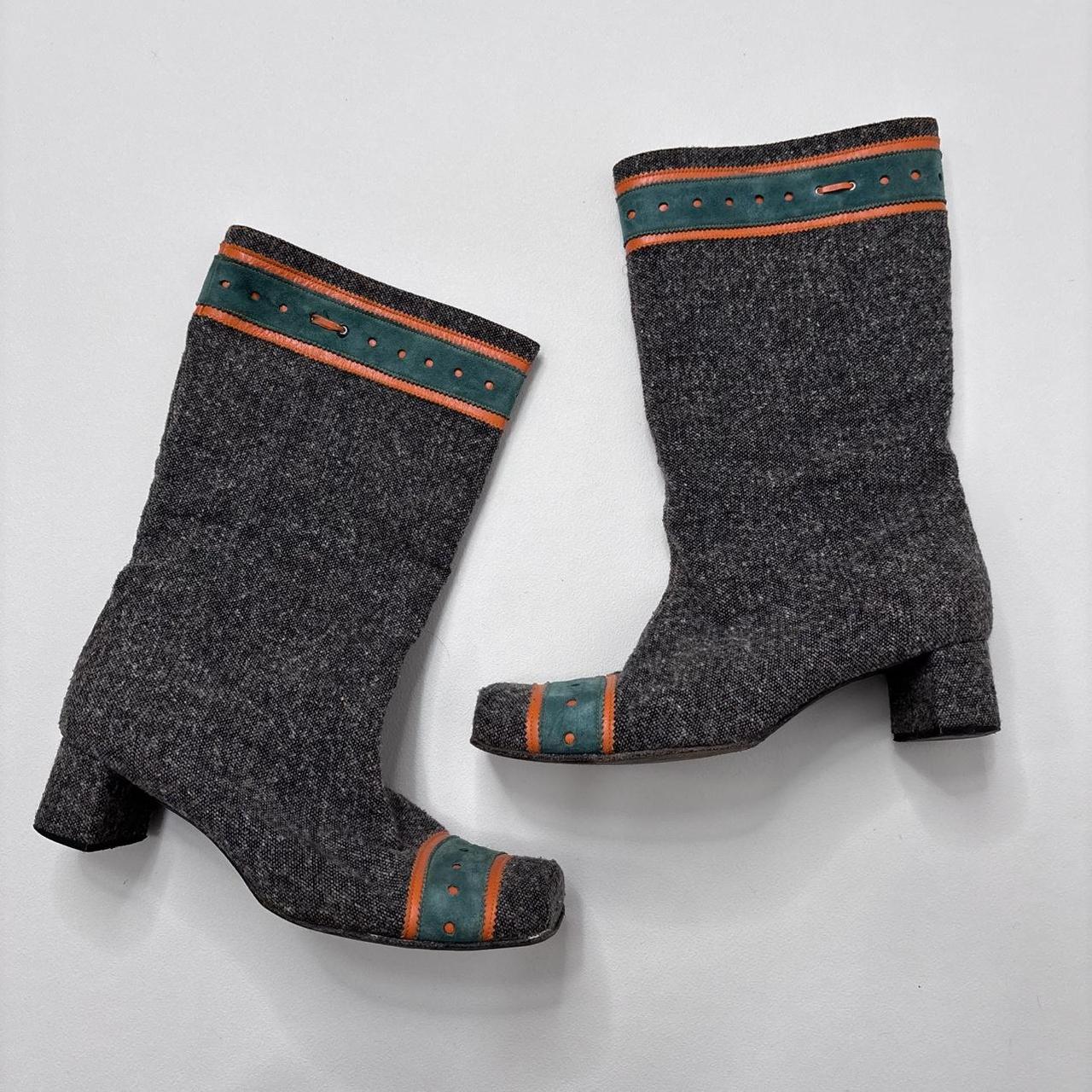 Square toe tweed boots