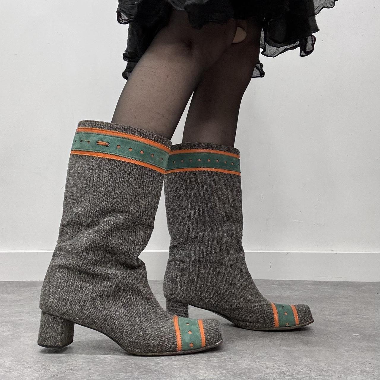 Square toe tweed boots