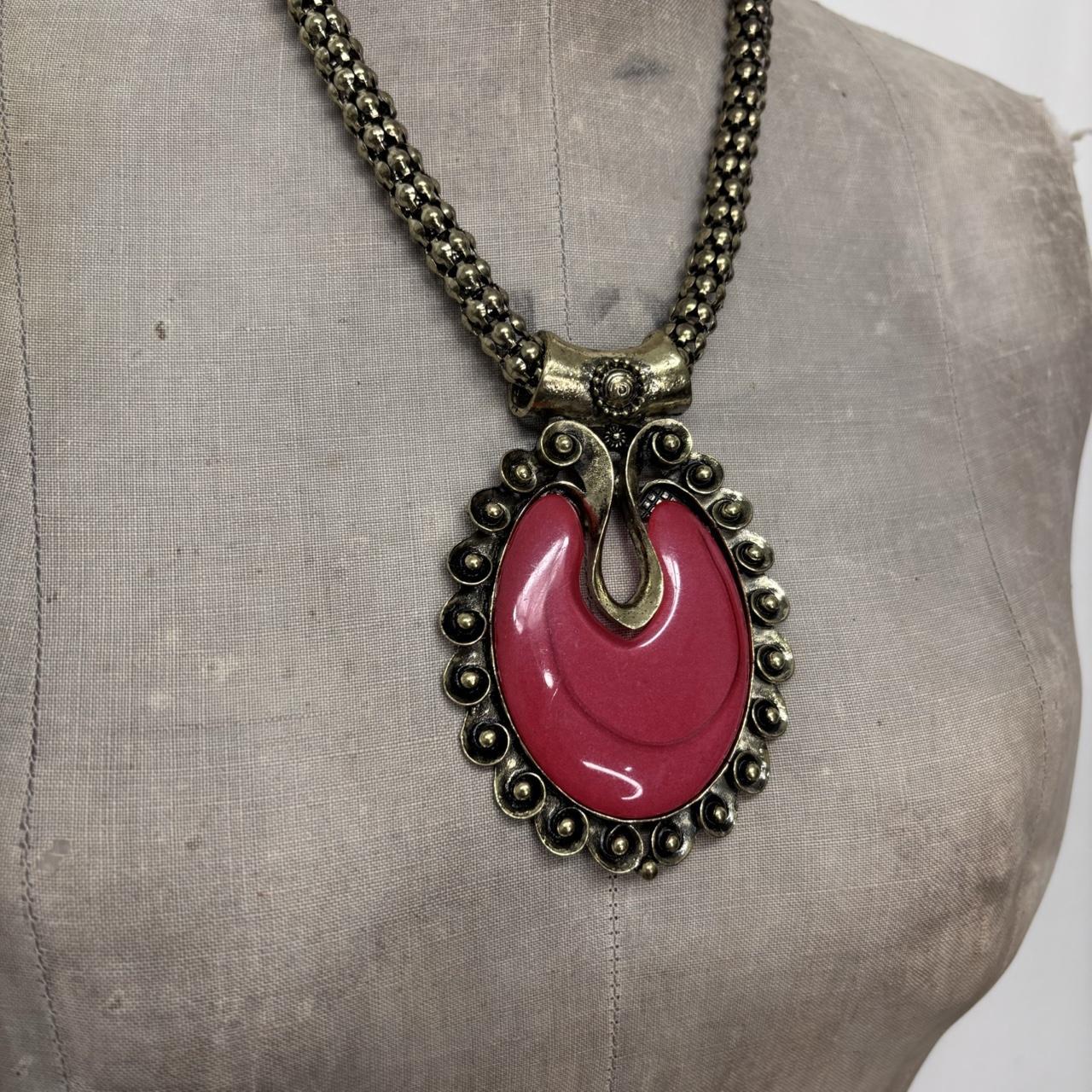 Chunky oversized gold necklace