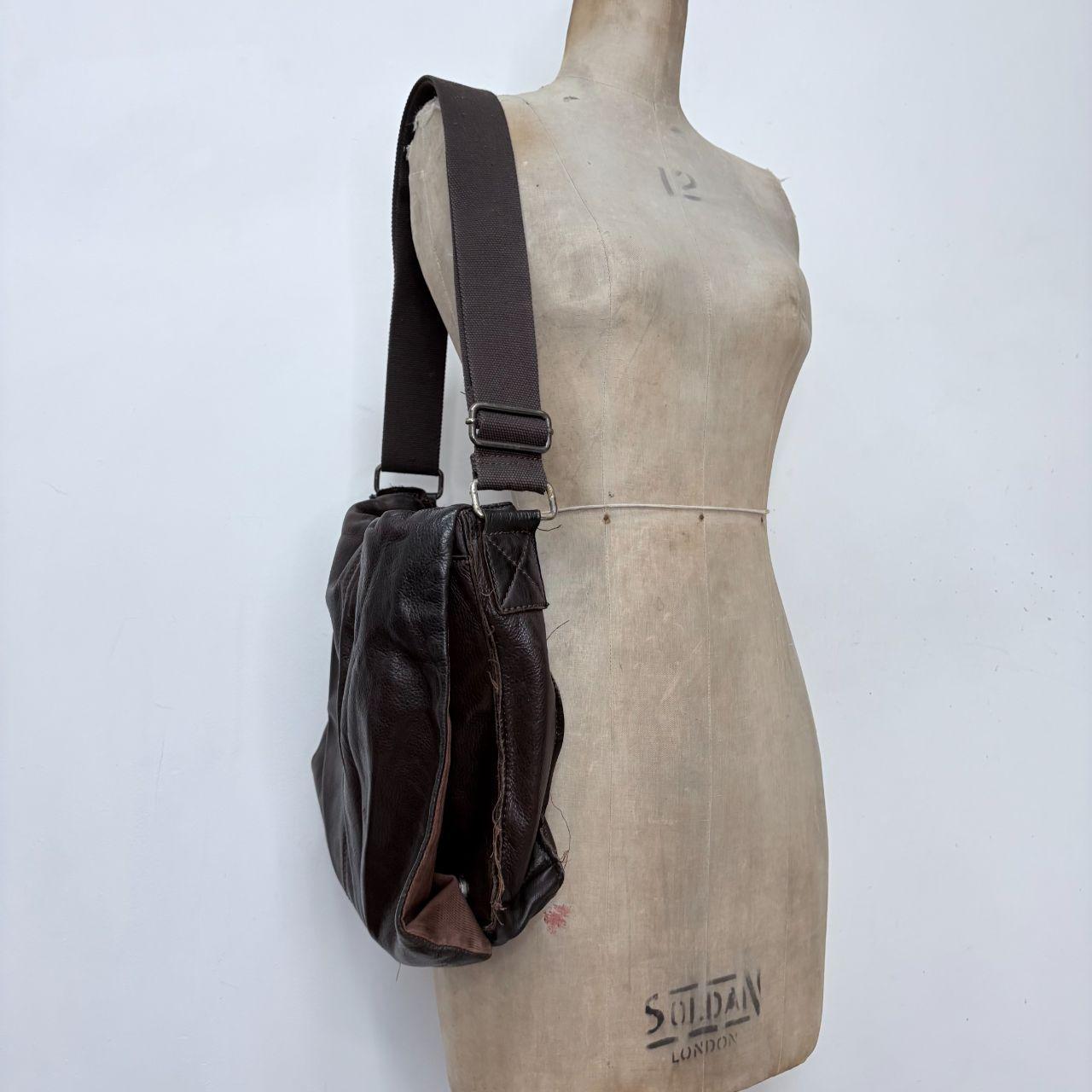 Brown leather slouchy hobo satchel bag