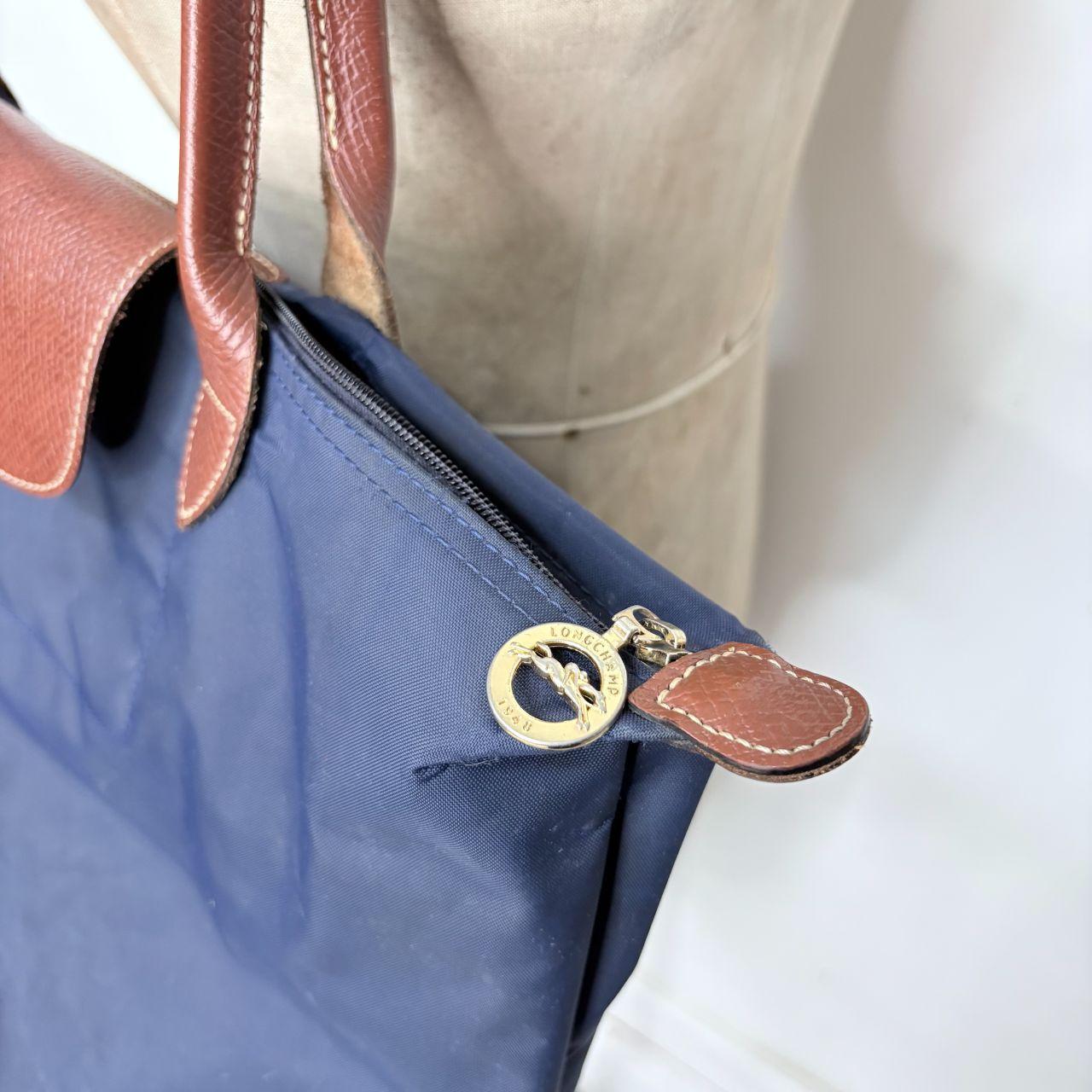 Blue longchamp medium bag