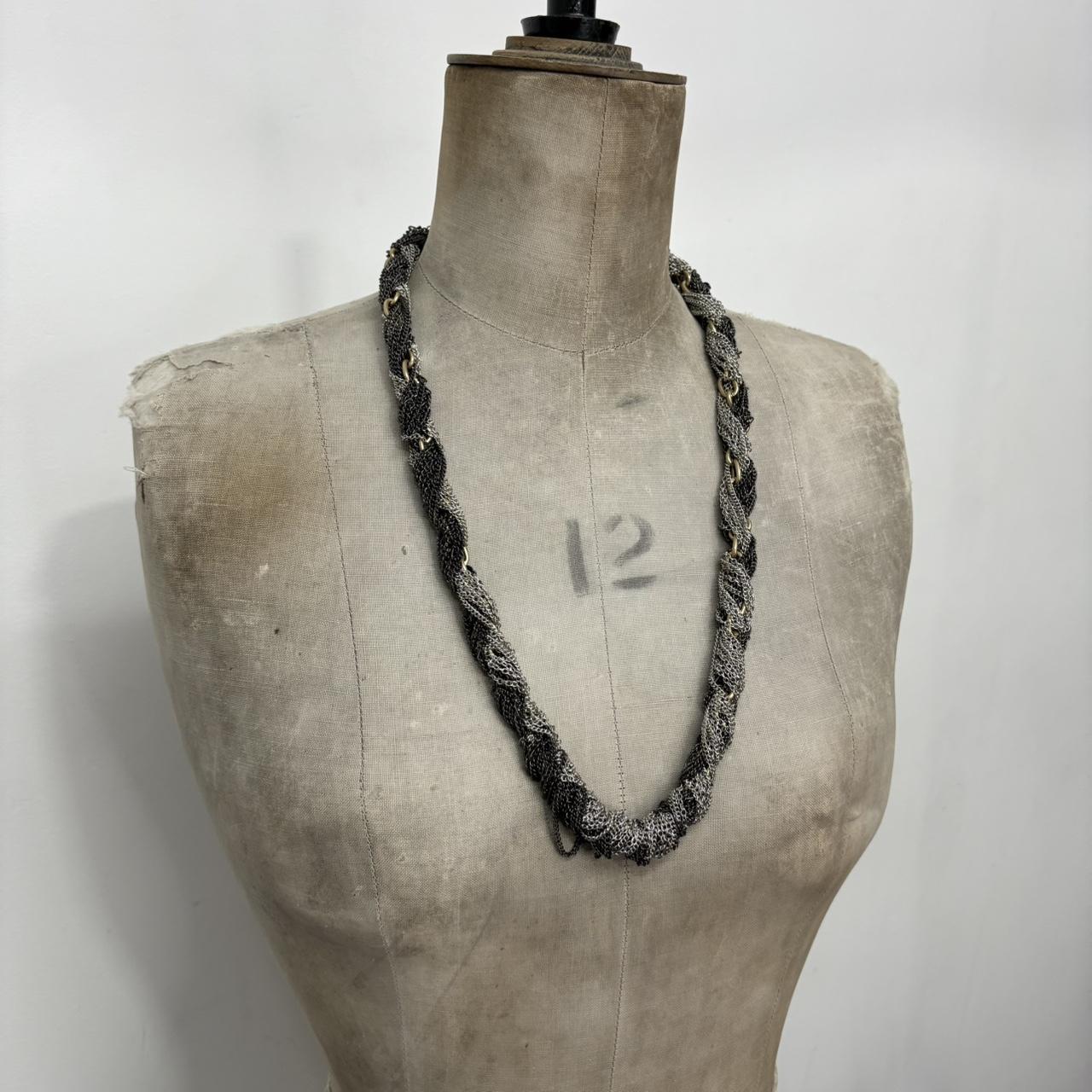 Twist metal silver necklace