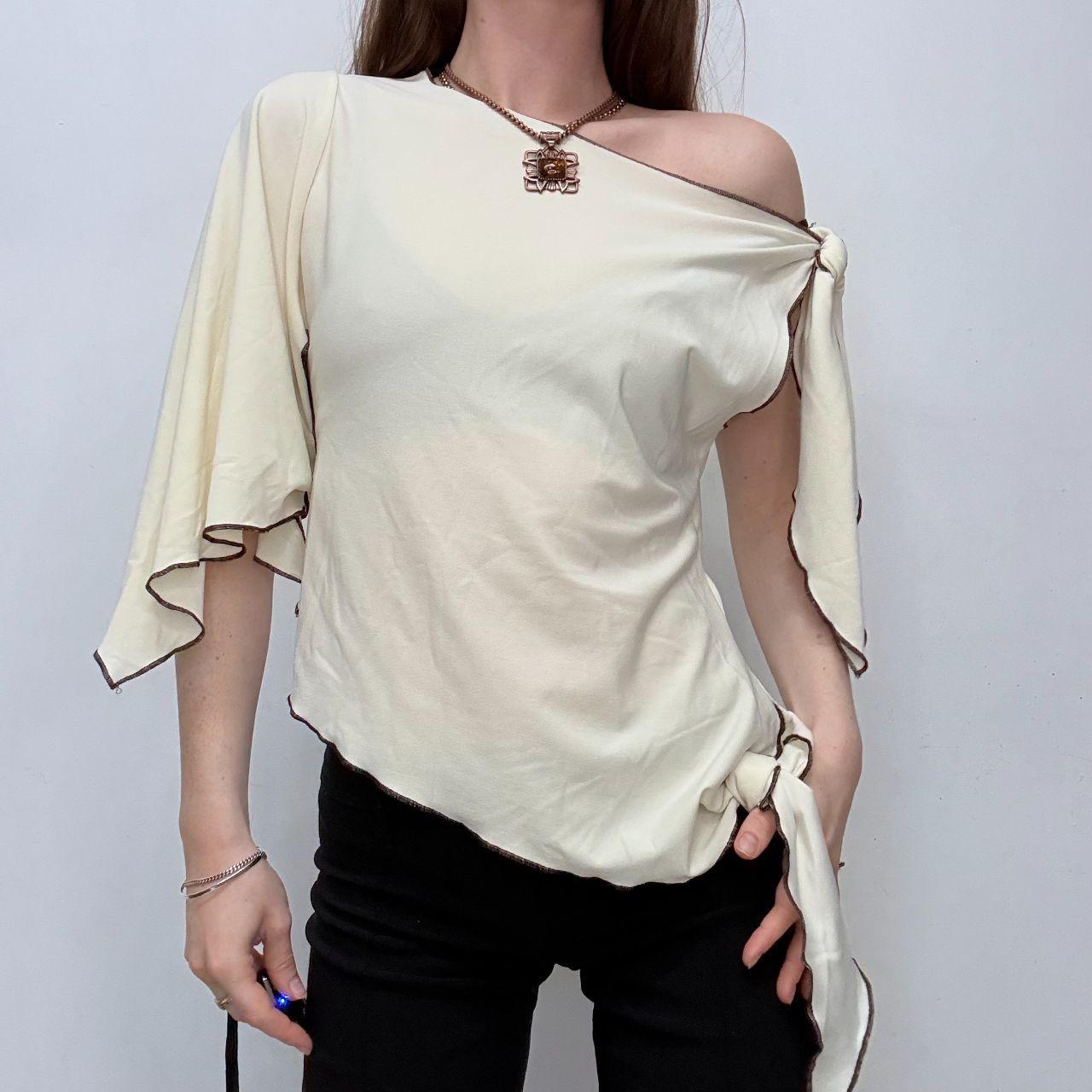 Asymmetric flutter jersey flared top