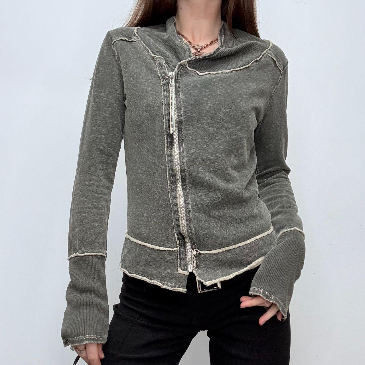 Distressed asymmetric diesel top