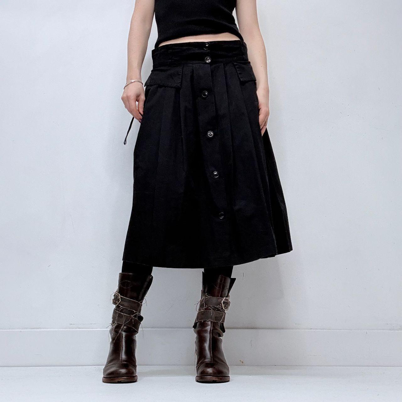Pleated black flare skirt