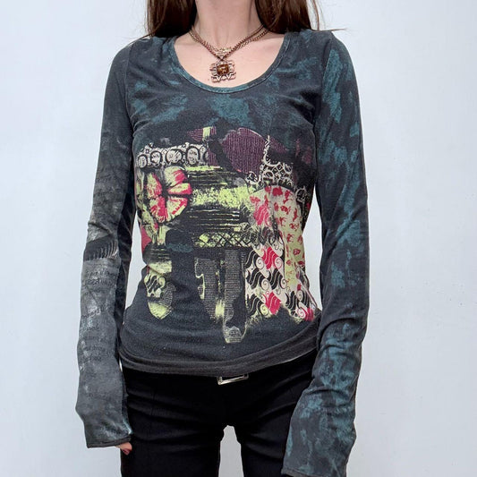 Graphic slouchy printed Save The Queen shirt