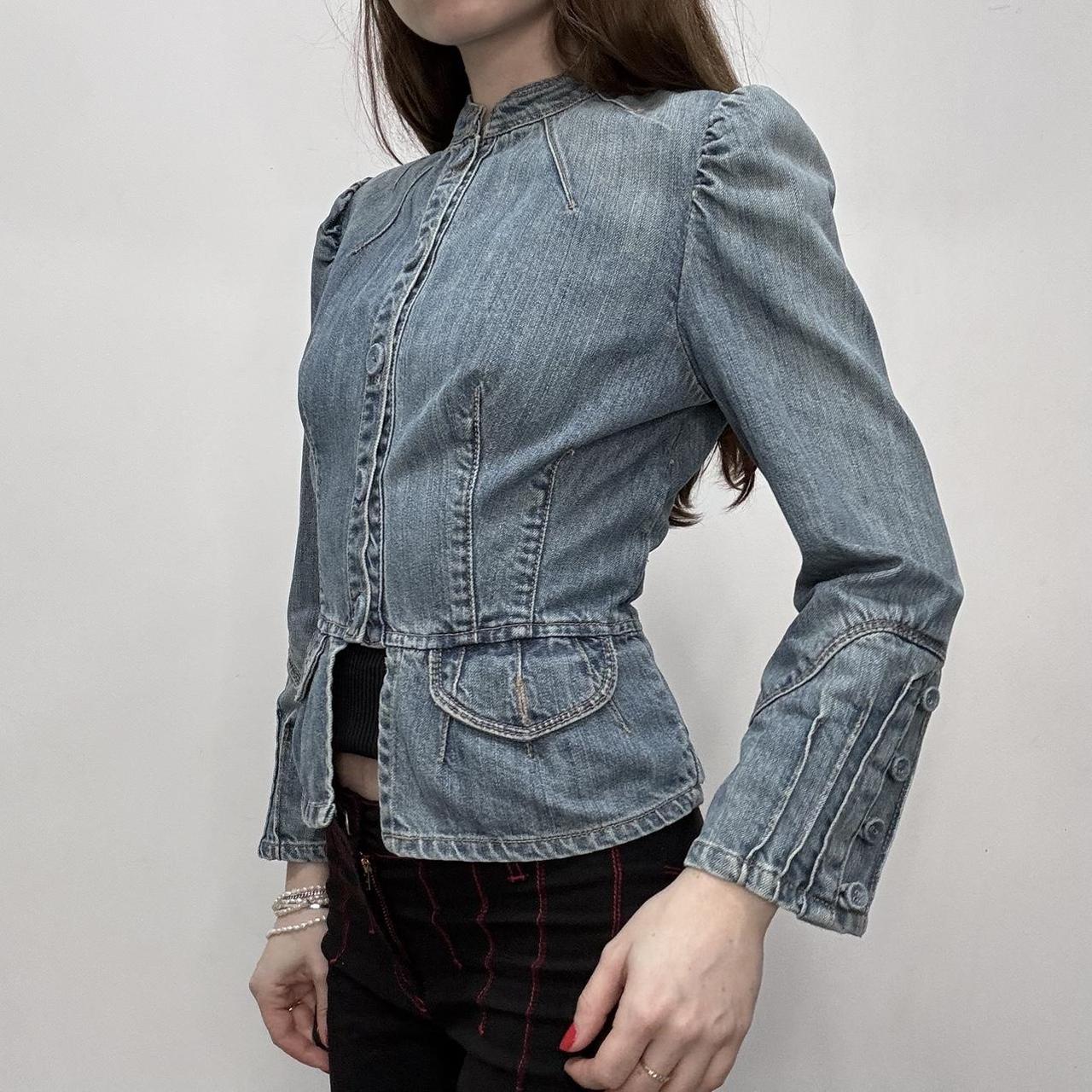 Distressed fitted denim jacket