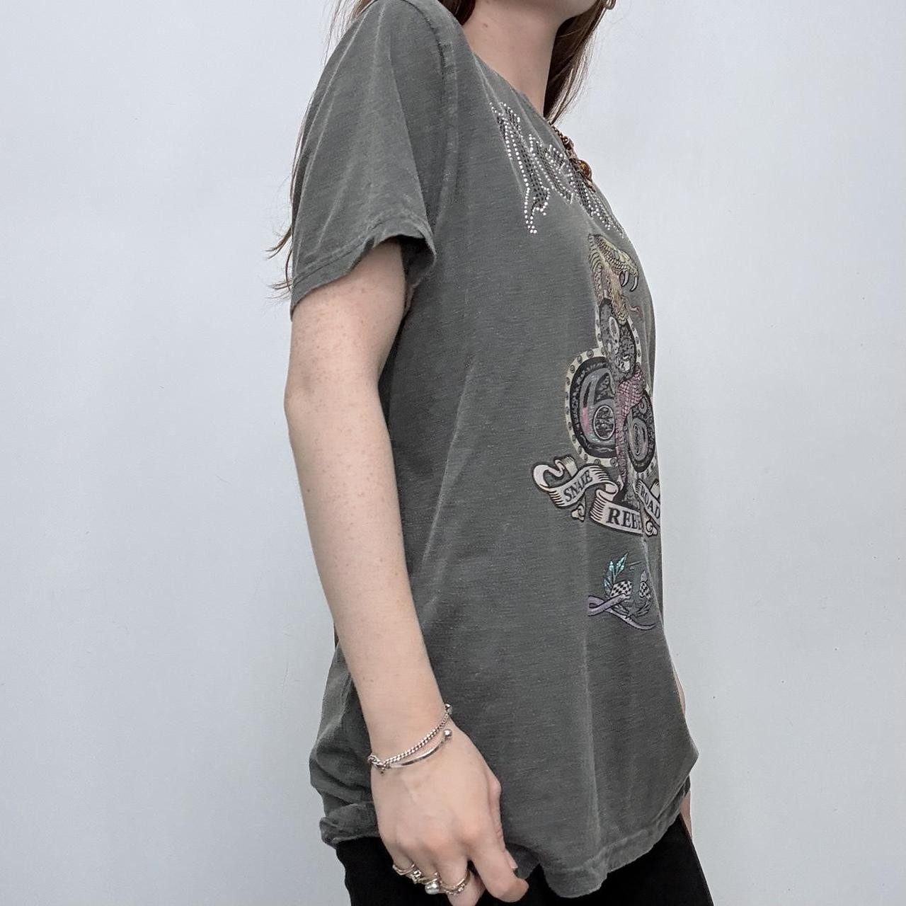 Distressed graphic grunge t-shirt