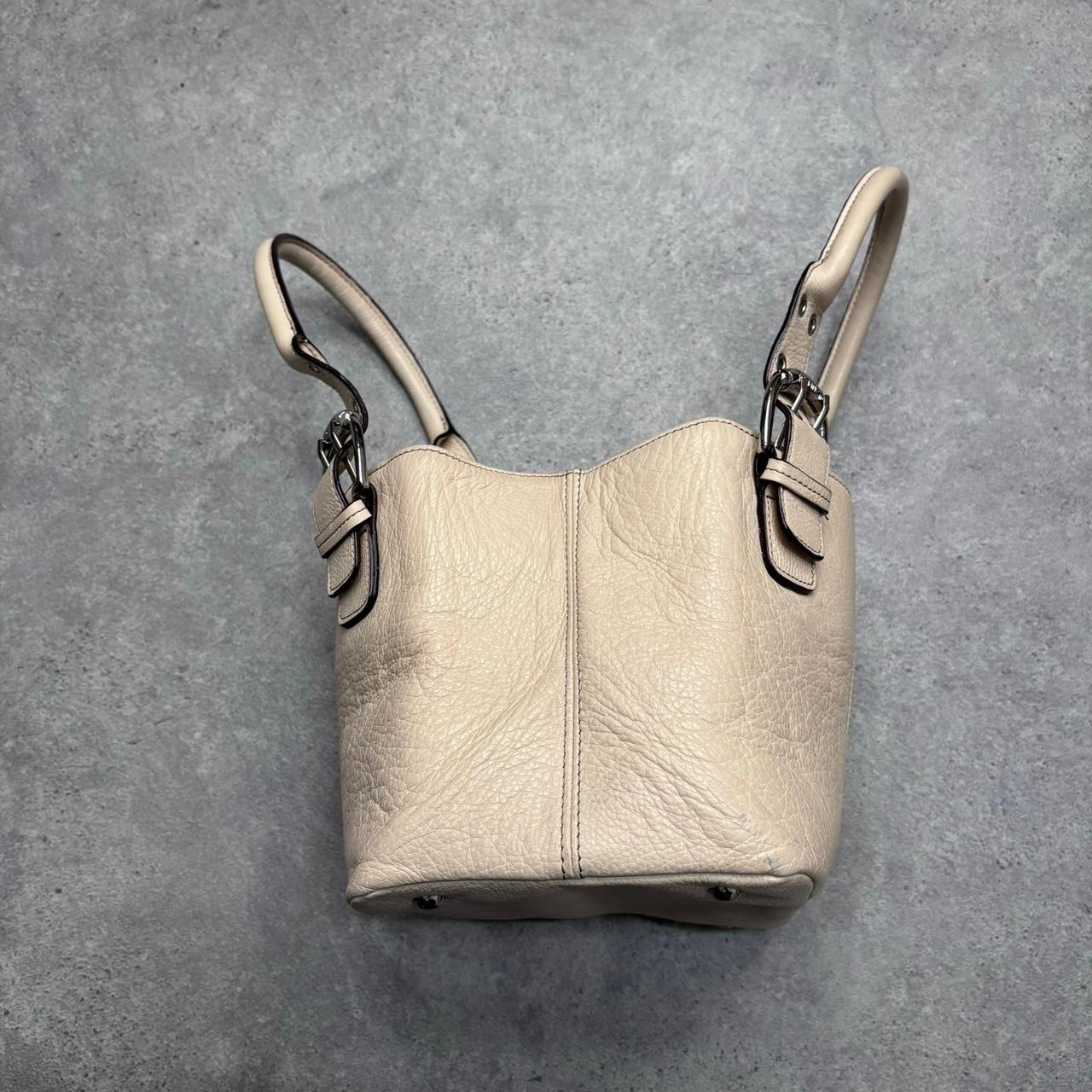 Preppy leather cream shoulder bag
