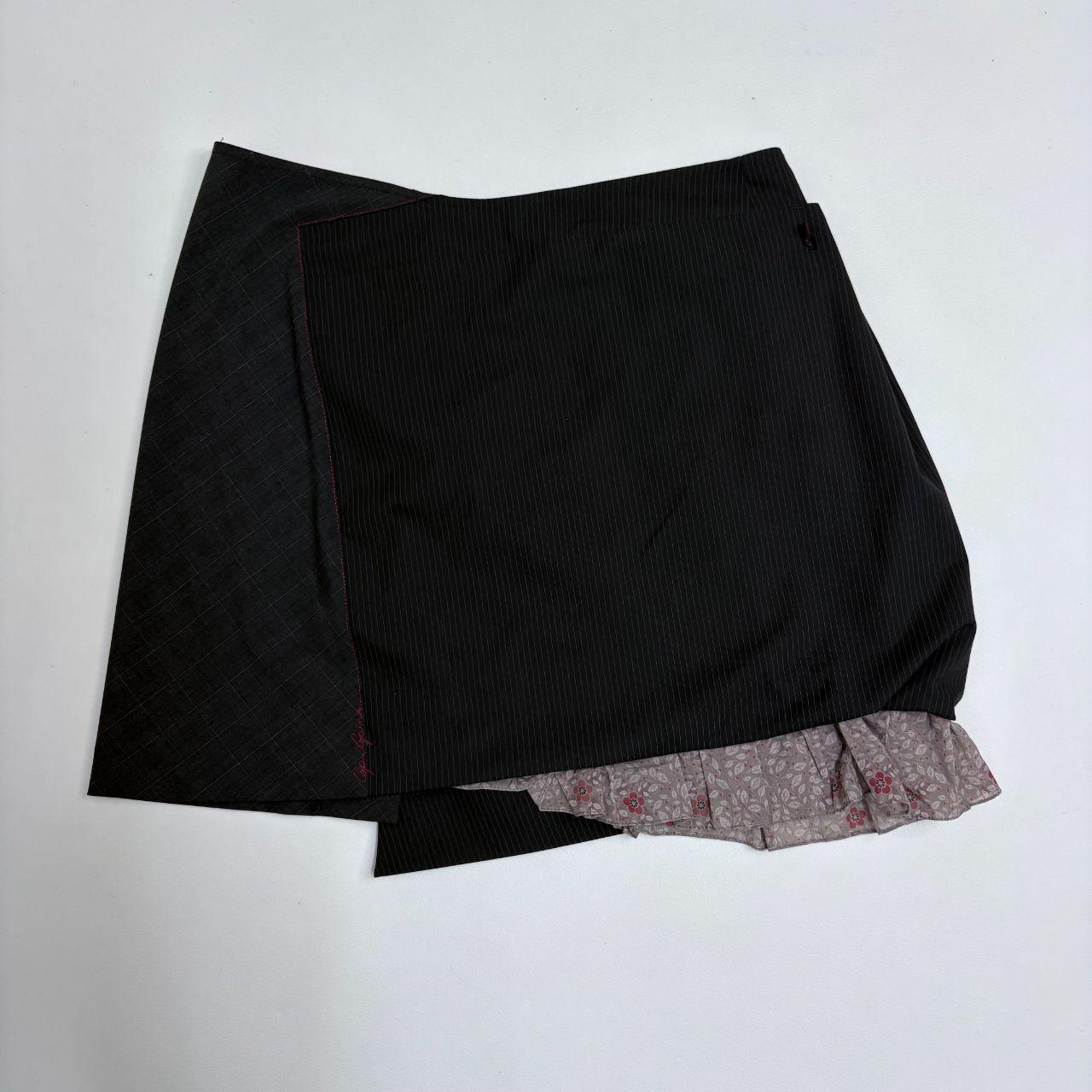 Black gathered pinstripe ruffle cop copine skirt