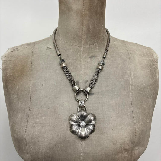 Silver metal flower necklace