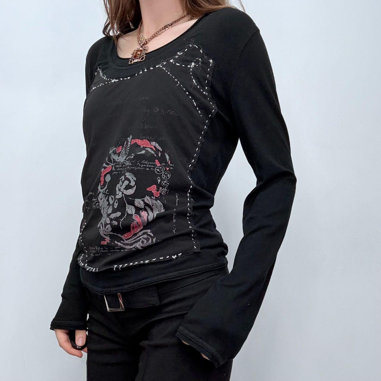 Black long sleeve graphic grunge t-shirt