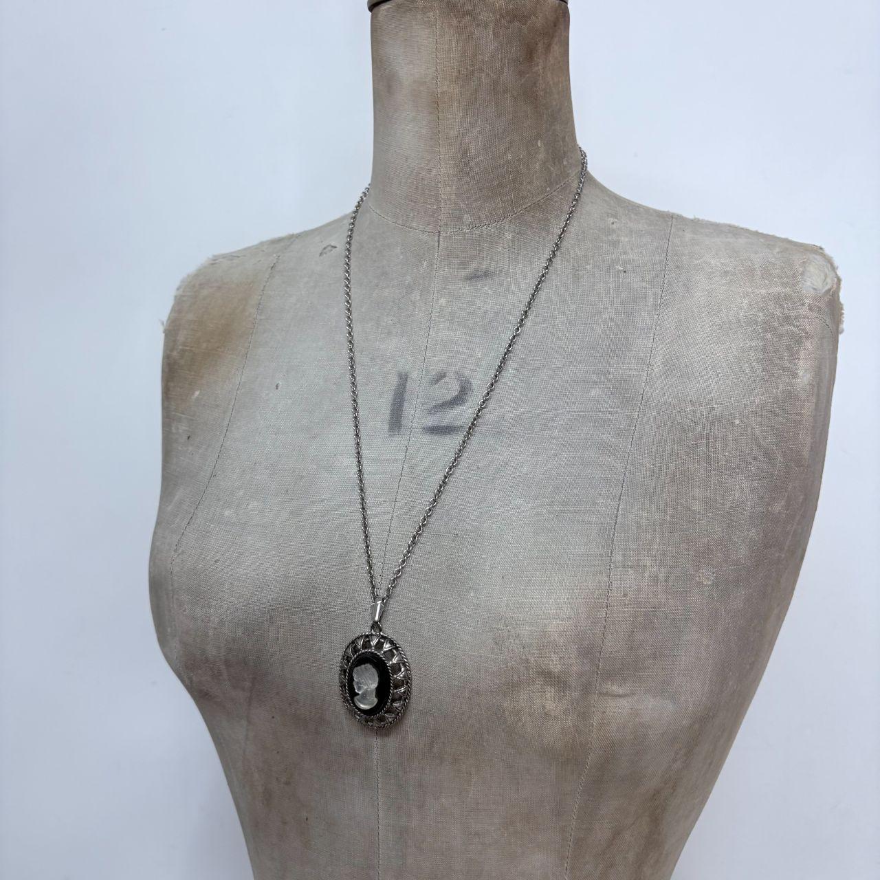 Mother of pearl cameo necklace