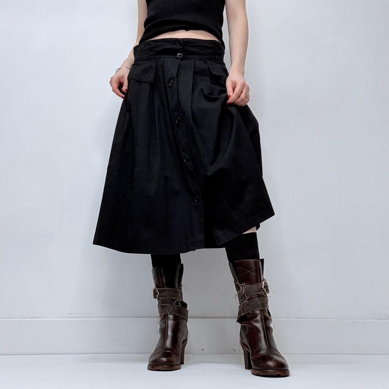 Pleated black flare skirt
