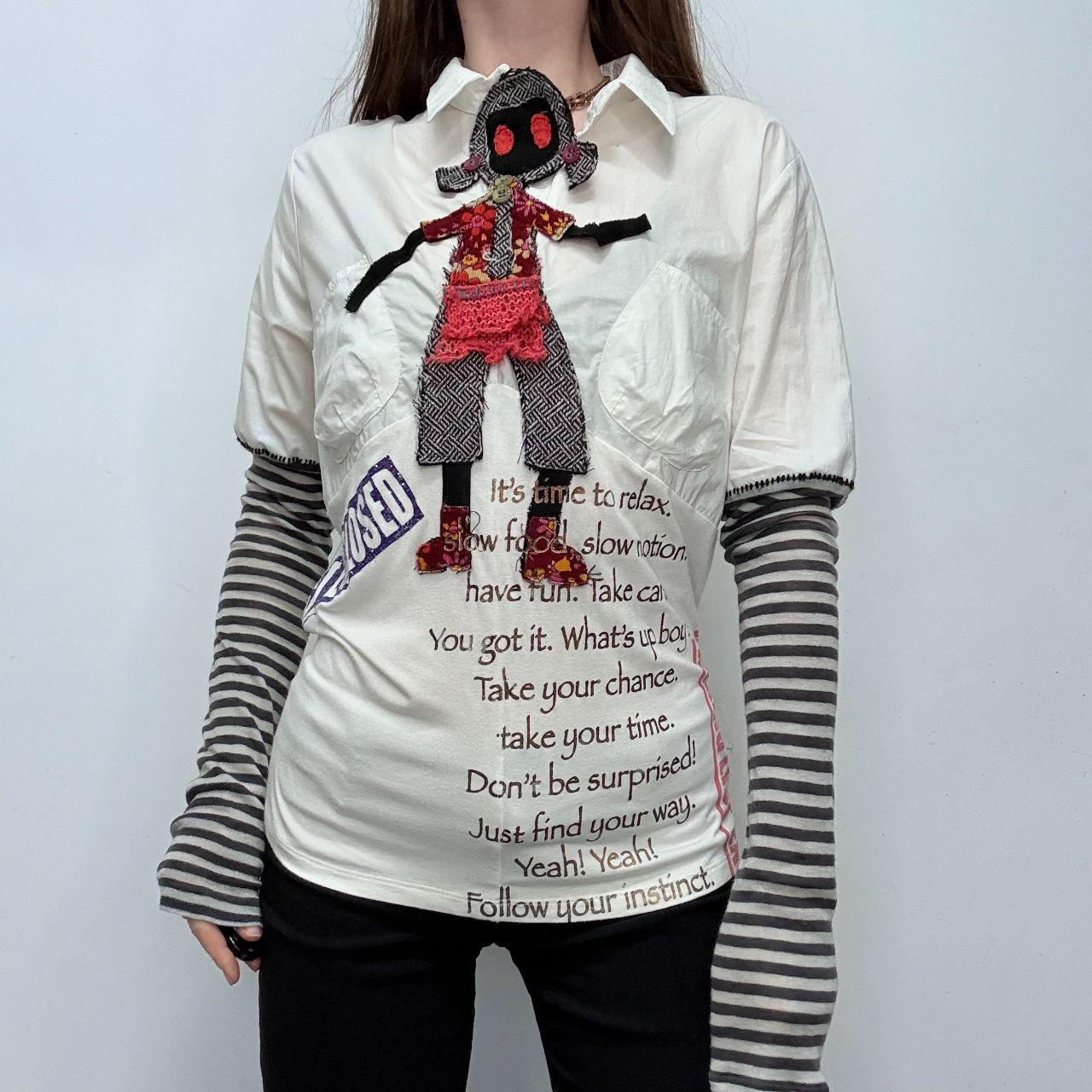 White graphic appliqué puff striped shirt