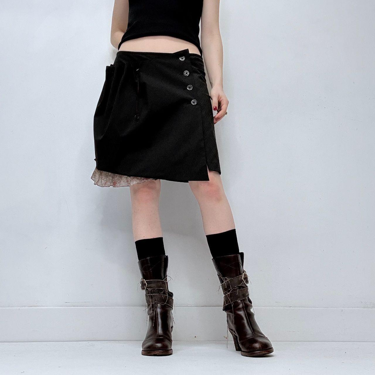 Black gathered pinstripe ruffle cop copine skirt