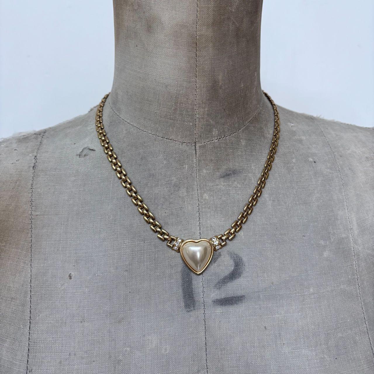 Gold tone chain heart necklace