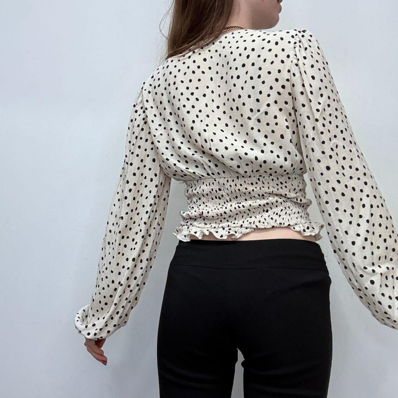 Polkadot puff gathered shirt