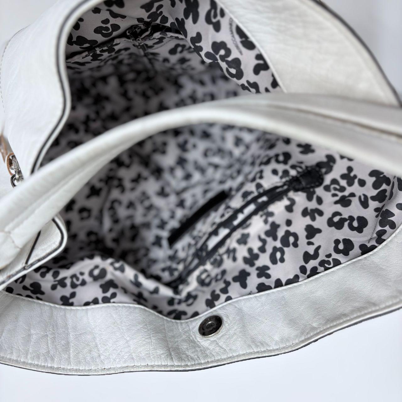 White leather slouchy shoulder bag