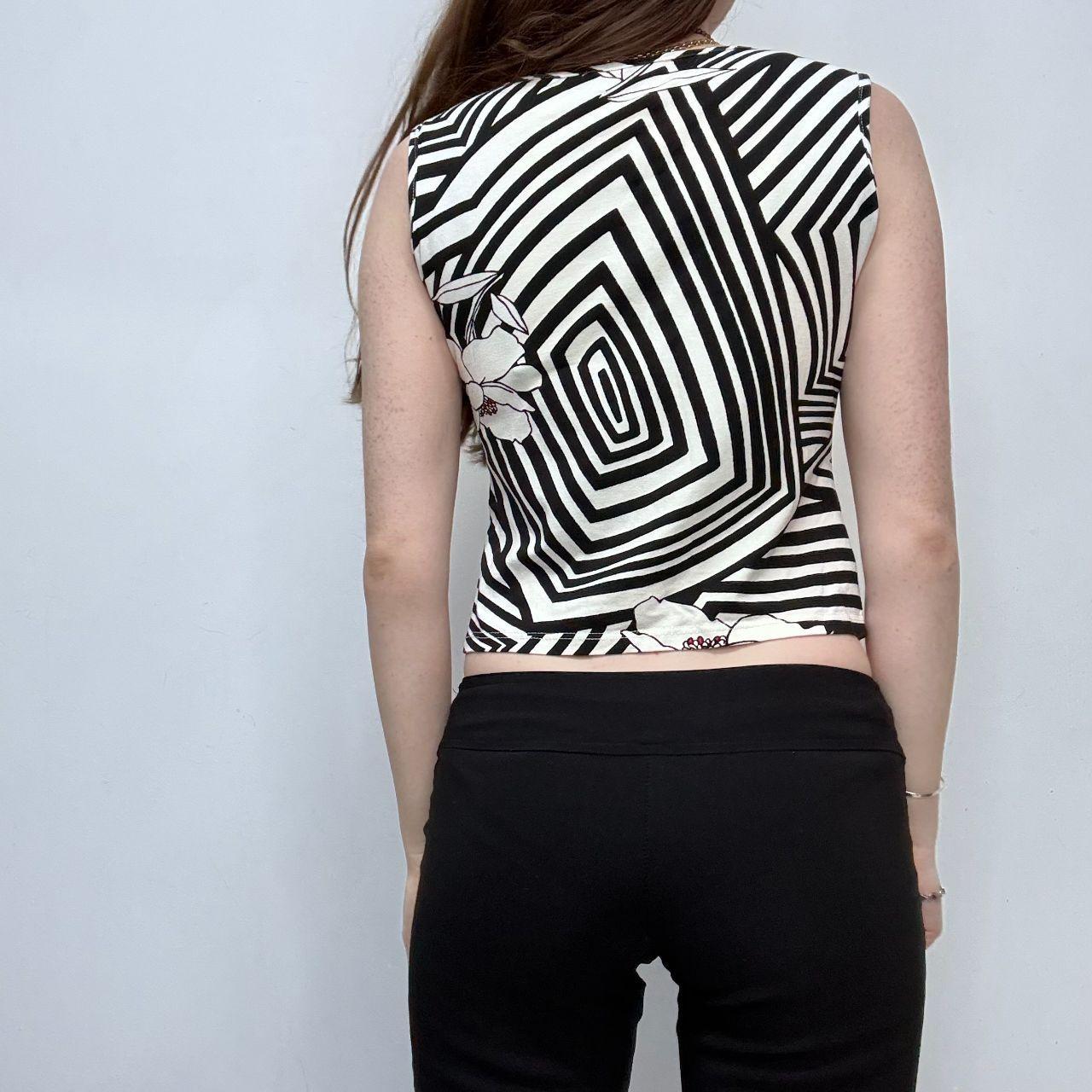Graphic wide neck cropped baby tee vest