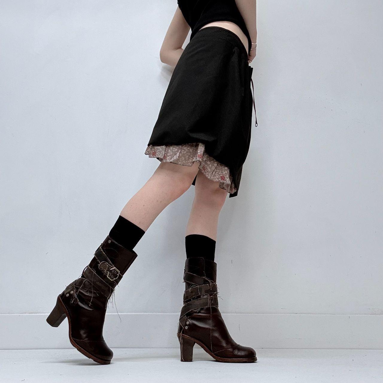 Black gathered pinstripe ruffle cop copine skirt