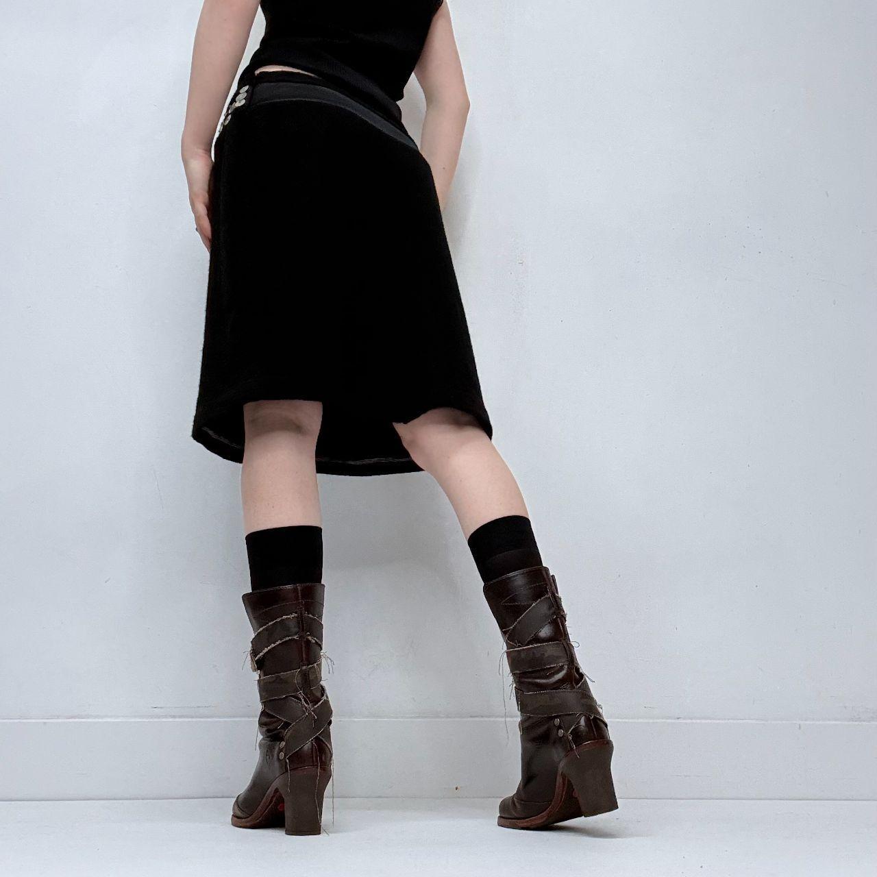 Black twee mother of pearl button skirt