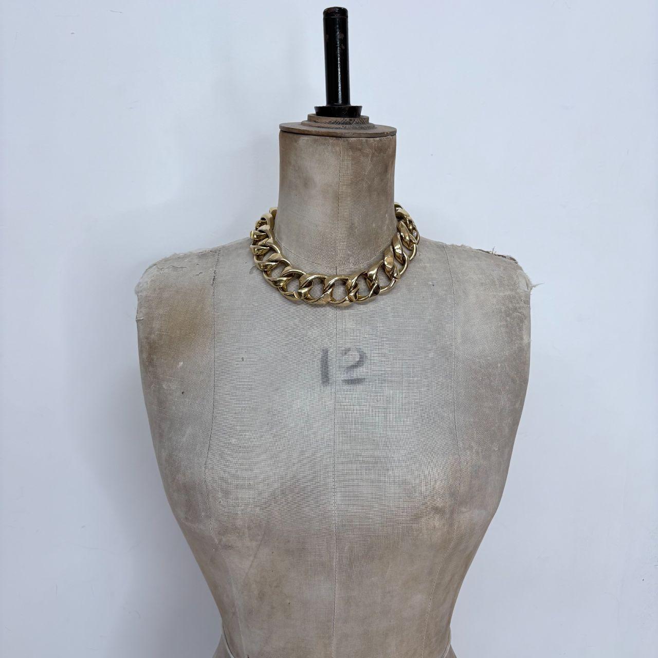 Oversized chunky gold chain necklace