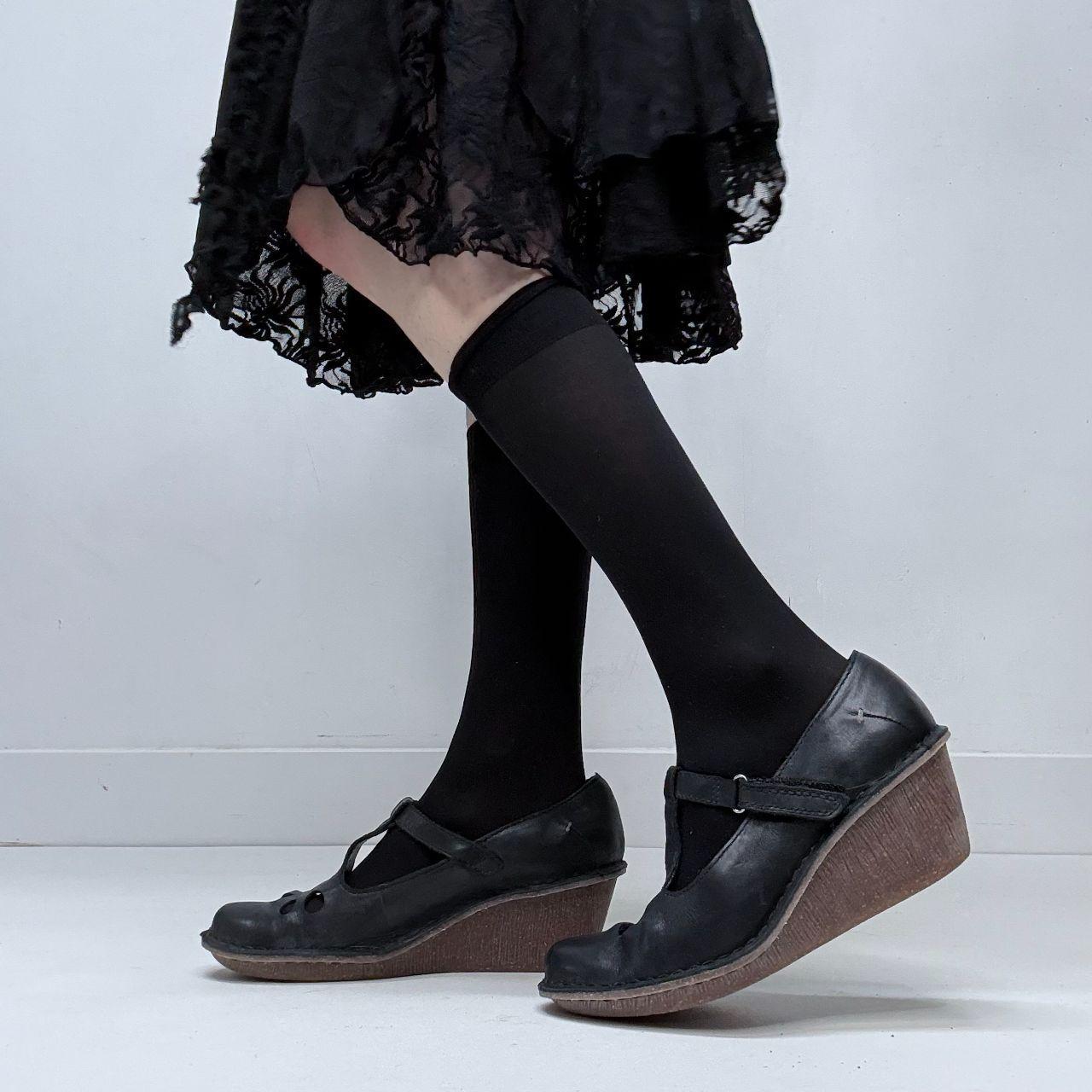 Black mary janes shoes
