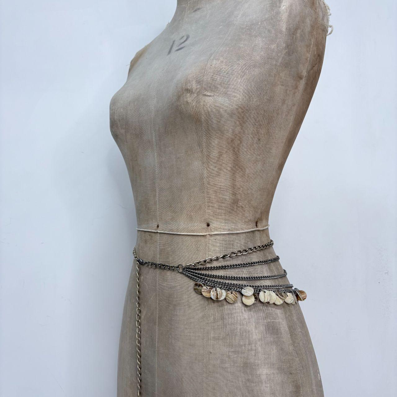 Draped silver coin cop copine waist chain
