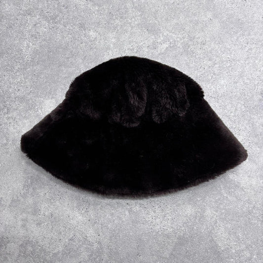 Oversized brown fur bucket hat