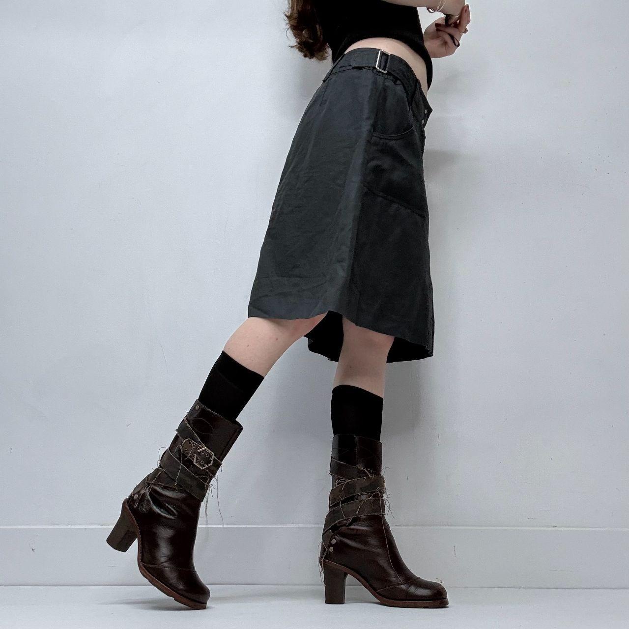 Structured flared black midi skirt