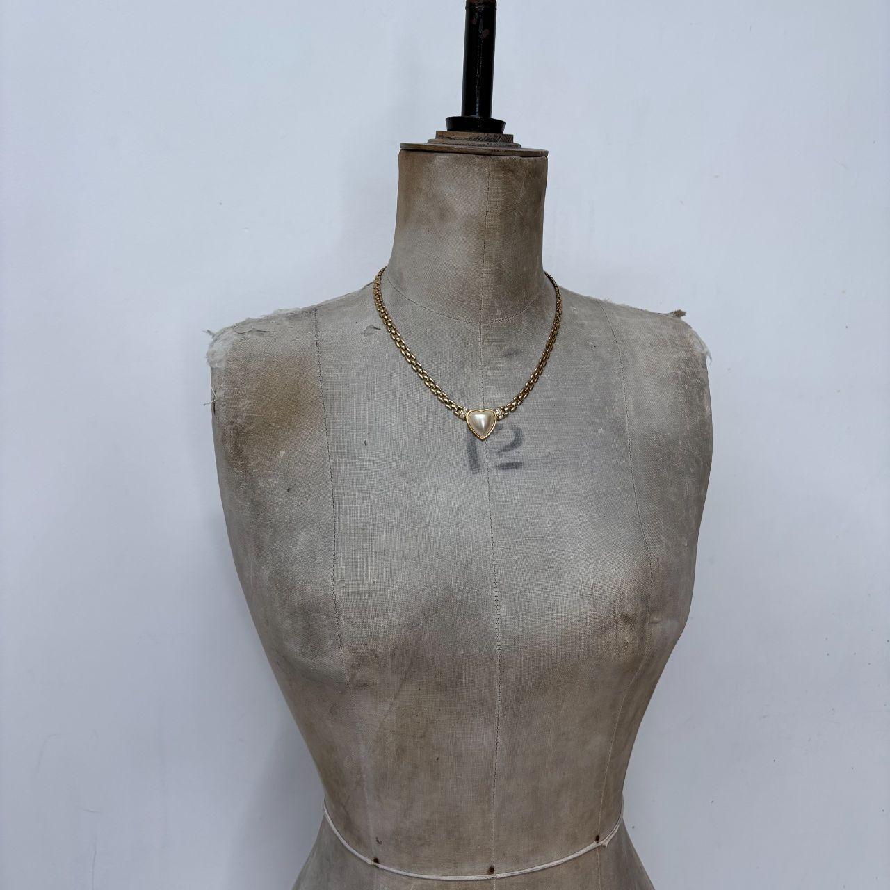 Gold tone chain heart necklace