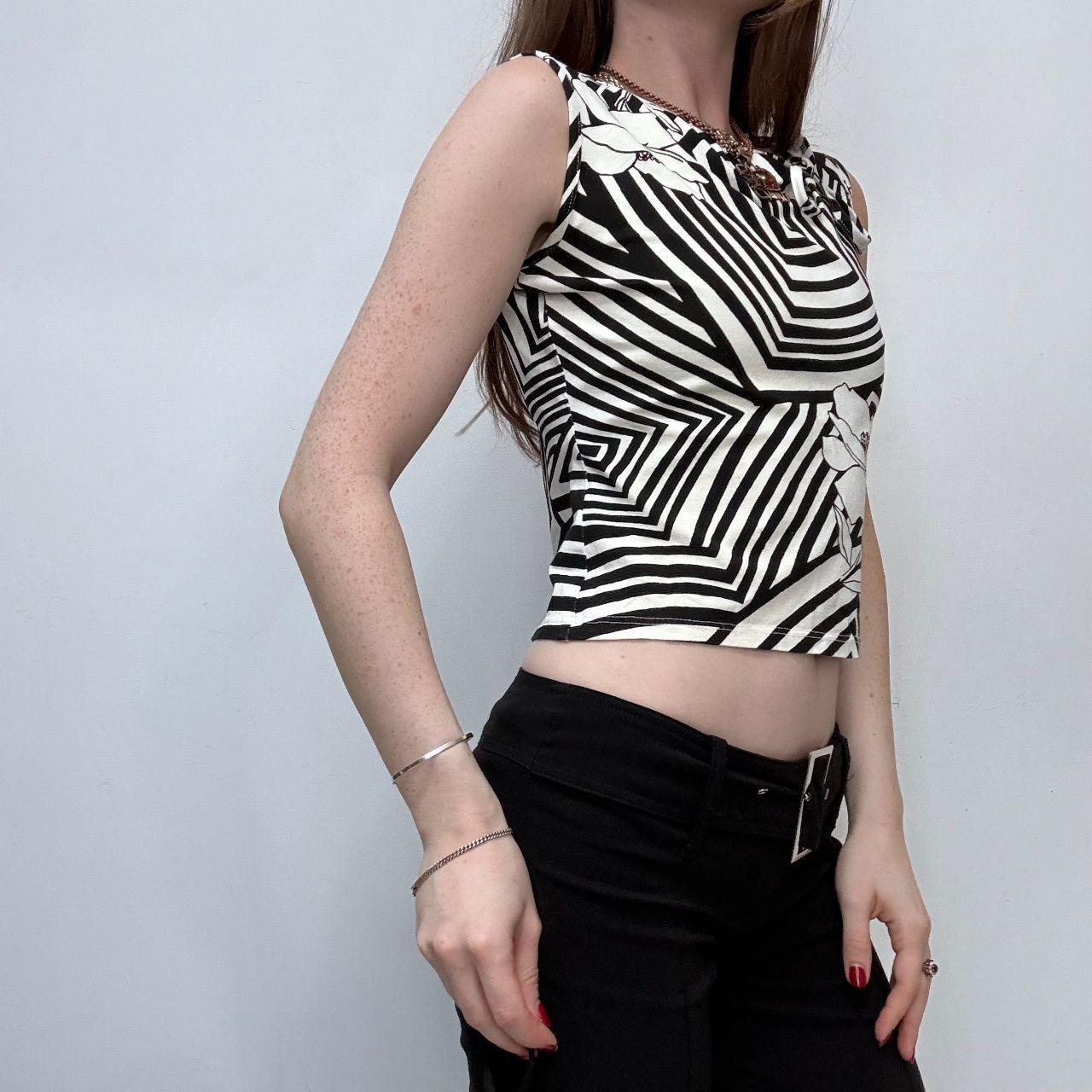 Graphic wide neck cropped baby tee vest