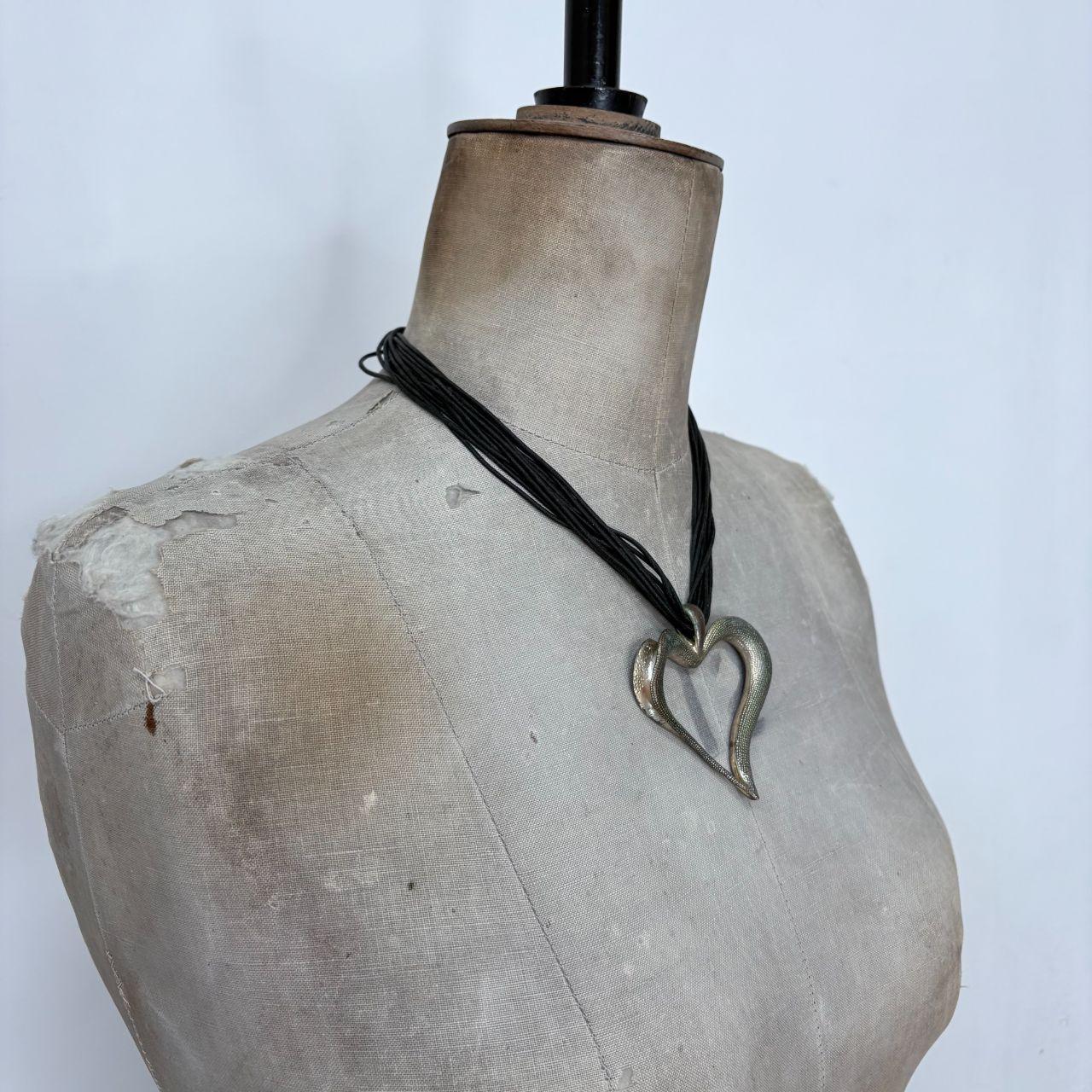 Layered chunky love heart necklace
