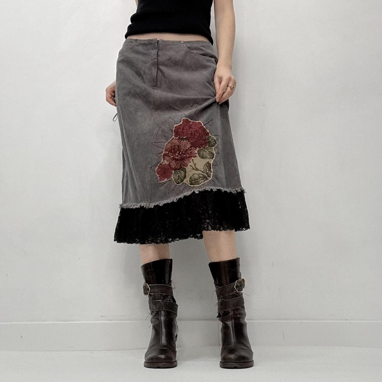 Ebroidered lace midi skirt